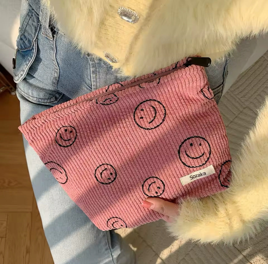 Lapicera de Pana con Caritas Felices – Suavidad, Estilo y Versatilidad 😊✨